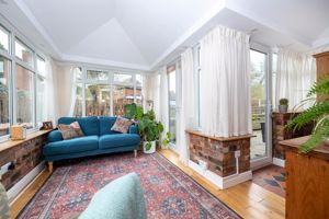 Garden room- click for photo gallery